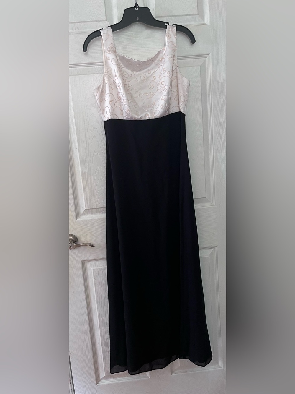 Elegant Two-Tone Black and White/Ivory Evening Dress